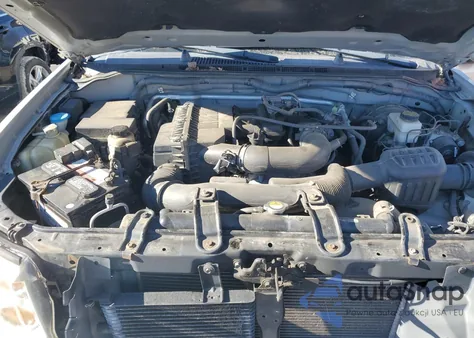 2010 Suzuki Equator Base from USA, damaged, VIN 5Z62D0CT9AC427679